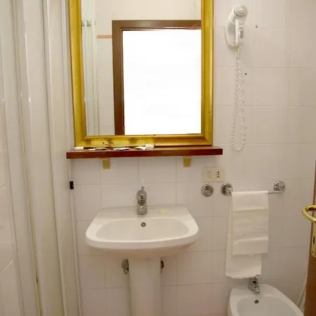 Πανσιόν Gaudi 3*